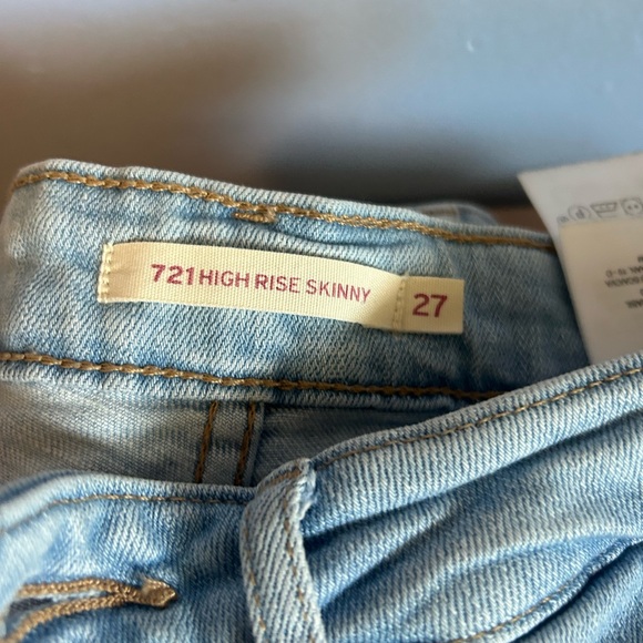 High rise skinny Levi’s - Picture 5 of 7